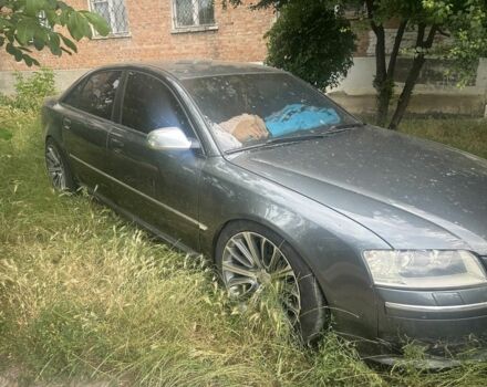 Серый Ауди С8, объемом двигателя 5.2 л и пробегом 230 тыс. км за 8000 $, фото 1 на Automoto.ua