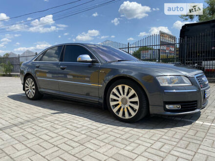 Ауди С8 2008 в Житомире на Automoto.ua Серый Ауди С8, объемом двигателя 5.2 л и пробегом 125 тыс. км за 14400 $, фото 1 на Automoto.ua