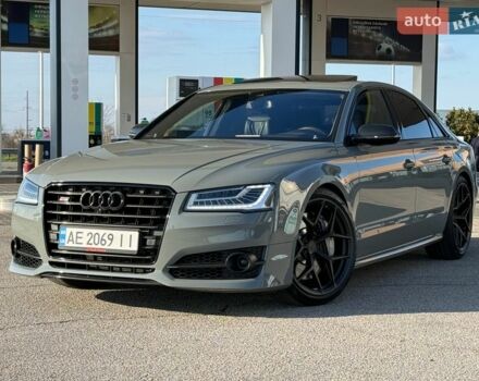 Серый Ауди С8, объемом двигателя 3.99 л и пробегом 126 тыс. км за 59999 $, фото 1 на Automoto.ua