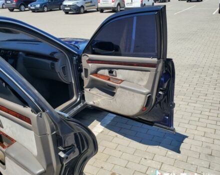 Синий Ауди С8, объемом двигателя 4.2 л и пробегом 338 тыс. км за 8950 $, фото 9 на Automoto.ua