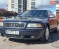 Синий Ауди С8, объемом двигателя 4.17 л и пробегом 348 тыс. км за 9000 $, фото 1 на Automoto.ua