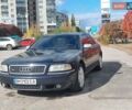 Синий Ауди С8, объемом двигателя 4.17 л и пробегом 348 тыс. км за 9000 $, фото 4 на Automoto.ua
