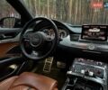 Синий Ауди С8, объемом двигателя 4 л и пробегом 58 тыс. км за 94436 $, фото 3 на Automoto.ua