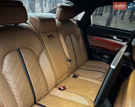 Синий Ауди С8, объемом двигателя 4 л и пробегом 58 тыс. км за 94436 $, фото 9 на Automoto.ua