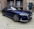 Синий Ауди С8, объемом двигателя 4 л и пробегом 88 тыс. км за 79000 $, фото 1 на Automoto.ua
