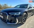 Синий Ауди С8, объемом двигателя 4 л и пробегом 82 тыс. км за 113000 $, фото 1 на Automoto.ua