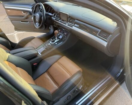 Зелений Ауді S8, об'ємом двигуна 5.2 л та пробігом 69 тис. км за 48900 $, фото 10 на Automoto.ua