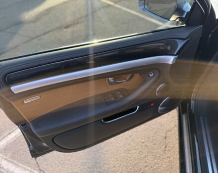 Зелений Ауді S8, об'ємом двигуна 5.2 л та пробігом 69 тис. км за 48900 $, фото 11 на Automoto.ua