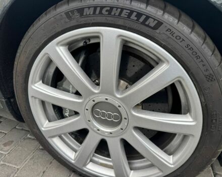 Зелений Ауді S8, об'ємом двигуна 5.2 л та пробігом 69 тис. км за 48900 $, фото 19 на Automoto.ua