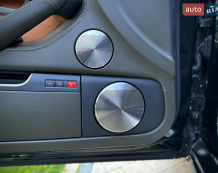 Зеленый Ауди С8, объемом двигателя 5.2 л и пробегом 69 тыс. км за 49000 $, фото 53 на Automoto.ua