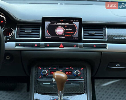 Зеленый Ауди С8, объемом двигателя 5.2 л и пробегом 69 тыс. км за 49000 $, фото 61 на Automoto.ua