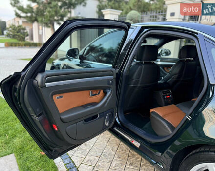 Зеленый Ауди С8, объемом двигателя 5.2 л и пробегом 69 тыс. км за 49000 $, фото 43 на Automoto.ua