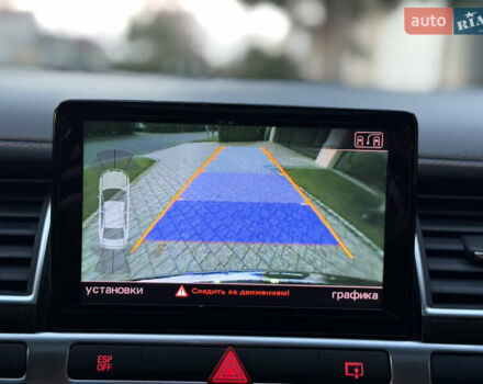 Зеленый Ауди С8, объемом двигателя 5.2 л и пробегом 69 тыс. км за 49000 $, фото 68 на Automoto.ua