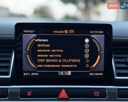 Зеленый Ауди С8, объемом двигателя 5.2 л и пробегом 69 тыс. км за 49000 $, фото 69 на Automoto.ua