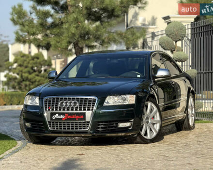 Зеленый Ауди С8, объемом двигателя 5.2 л и пробегом 69 тыс. км за 49000 $, фото 4 на Automoto.ua