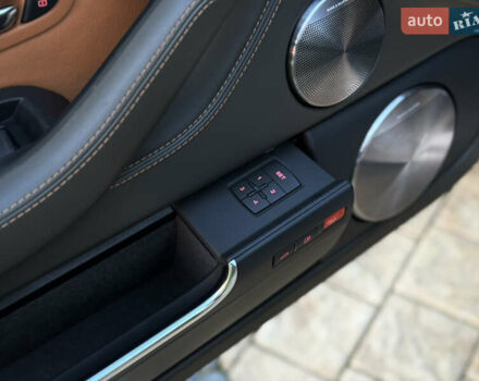 Зеленый Ауди С8, объемом двигателя 5.2 л и пробегом 69 тыс. км за 49000 $, фото 47 на Automoto.ua