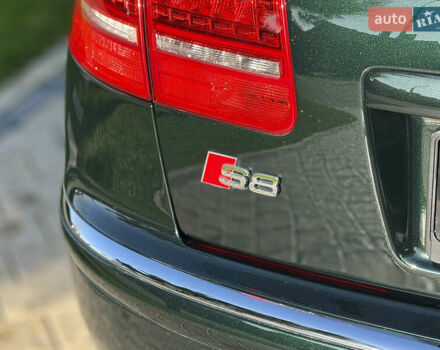 Зеленый Ауди С8, объемом двигателя 5.2 л и пробегом 69 тыс. км за 49000 $, фото 38 на Automoto.ua