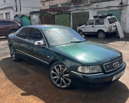 Зеленый Ауди С8, объемом двигателя 4.2 л и пробегом 396 тыс. км за 7000 $, фото 1 на Automoto.ua