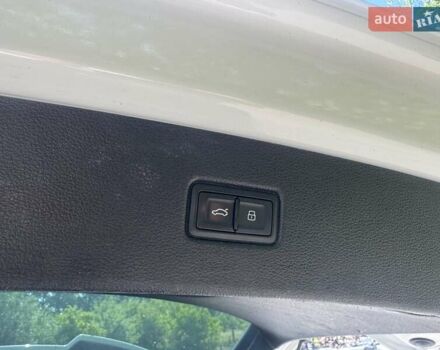 Белый Ауди SQ7, объемом двигателя 3.96 л и пробегом 206 тыс. км за 45000 $, фото 19 на Automoto.ua