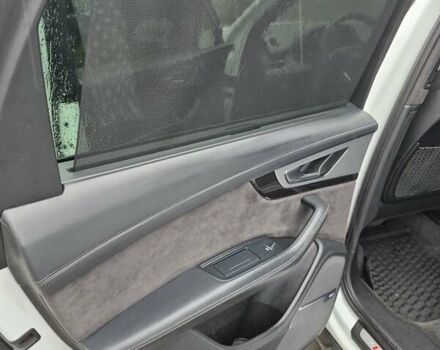 Білий Ауді SQ7, об'ємом двигуна 3.96 л та пробігом 296 тис. км за 44000 $, фото 15 на Automoto.ua