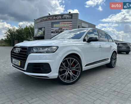 Белый Ауди SQ7, объемом двигателя 3.96 л и пробегом 231 тыс. км за 48000 $, фото 1 на Automoto.ua