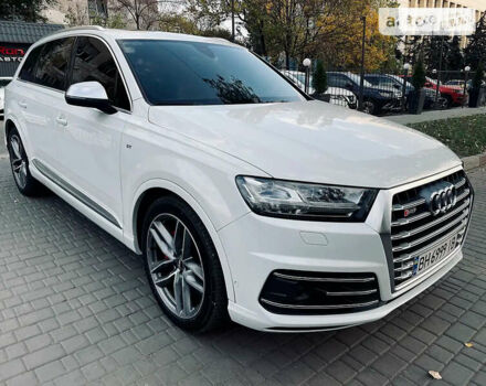 Белый Ауди SQ7, объемом двигателя 3.96 л и пробегом 126 тыс. км за 51000 $, фото 1 на Automoto.ua