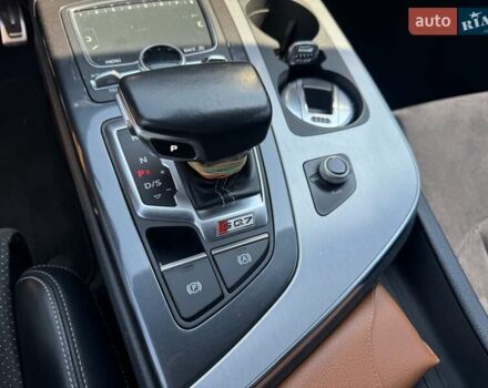 Белый Ауди SQ7, объемом двигателя 3.96 л и пробегом 206 тыс. км за 45000 $, фото 14 на Automoto.ua