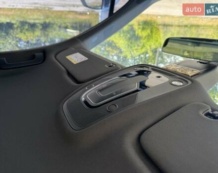 Белый Ауди SQ7, объемом двигателя 3.96 л и пробегом 206 тыс. км за 45000 $, фото 10 на Automoto.ua