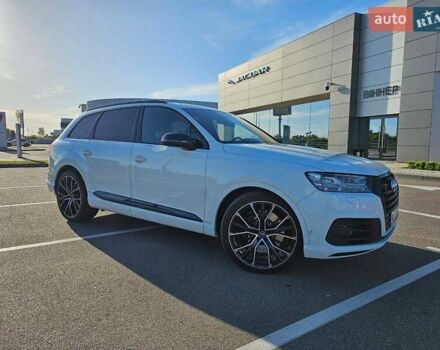 Белый Ауди SQ7, объемом двигателя 4 л и пробегом 160 тыс. км за 52000 $, фото 2 на Automoto.ua