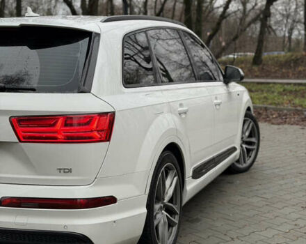 Белый Ауди SQ7, объемом двигателя 3.96 л и пробегом 206 тыс. км за 44000 $, фото 17 на Automoto.ua