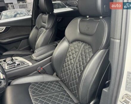Белый Ауди SQ7, объемом двигателя 3.96 л и пробегом 124 тыс. км за 55900 $, фото 29 на Automoto.ua