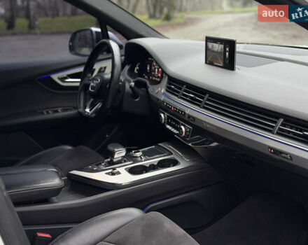 Белый Ауди SQ7, объемом двигателя 3.96 л и пробегом 206 тыс. км за 44000 $, фото 44 на Automoto.ua