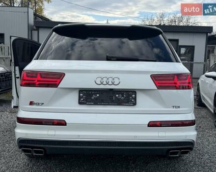 Белый Ауди SQ7, объемом двигателя 3.96 л и пробегом 124 тыс. км за 55900 $, фото 85 на Automoto.ua