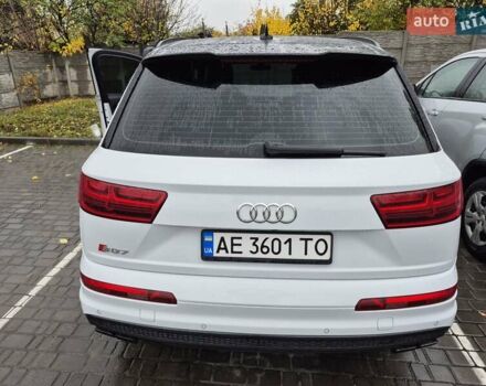 Білий Ауді SQ7, об'ємом двигуна 3.96 л та пробігом 296 тис. км за 44000 $, фото 7 на Automoto.ua