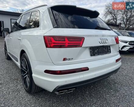 Белый Ауди SQ7, объемом двигателя 3.96 л и пробегом 124 тыс. км за 55900 $, фото 81 на Automoto.ua