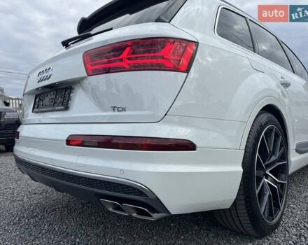 Белый Ауди SQ7, объемом двигателя 3.96 л и пробегом 124 тыс. км за 55900 $, фото 39 на Automoto.ua