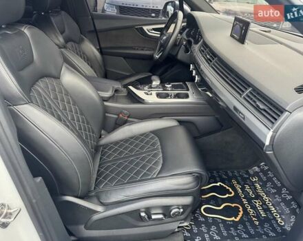 Белый Ауди SQ7, объемом двигателя 3.96 л и пробегом 124 тыс. км за 55900 $, фото 48 на Automoto.ua