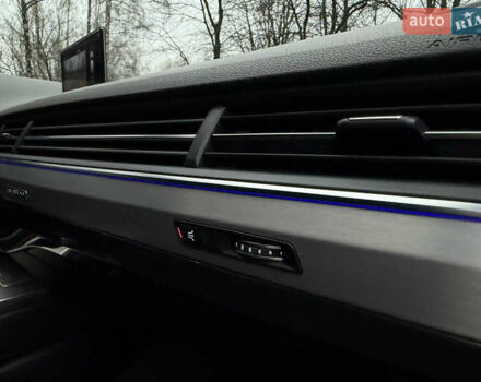 Белый Ауди SQ7, объемом двигателя 3.96 л и пробегом 206 тыс. км за 44000 $, фото 46 на Automoto.ua