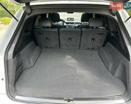 Белый Ауди SQ7, объемом двигателя 3.96 л и пробегом 128 тыс. км за 56500 $, фото 34 на Automoto.ua