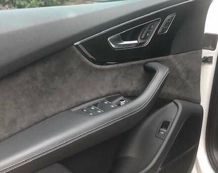 Белый Ауди SQ7, объемом двигателя 3.96 л и пробегом 133 тыс. км за 83500 $, фото 10 на Automoto.ua