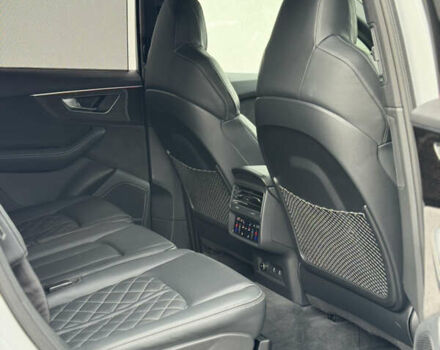 Белый Ауди SQ7, объемом двигателя 4 л и пробегом 49 тыс. км за 77500 $, фото 16 на Automoto.ua