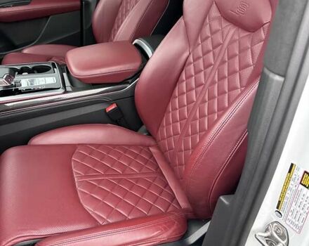 Белый Ауди SQ7, объемом двигателя 4 л и пробегом 53 тыс. км за 67890 $, фото 12 на Automoto.ua