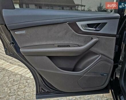 Чорний Ауді SQ7, об'ємом двигуна 2.97 л та пробігом 78 тис. км за 62000 $, фото 59 на Automoto.ua