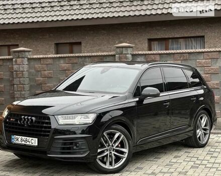 Чорний Ауді SQ7, об'ємом двигуна 4 л та пробігом 142 тис. км за 64500 $, фото 4 на Automoto.ua