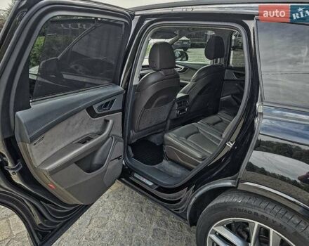 Чорний Ауді SQ7, об'ємом двигуна 2.97 л та пробігом 78 тис. км за 62000 $, фото 57 на Automoto.ua