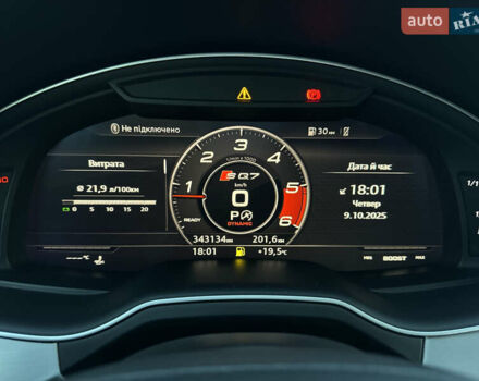 Черный Ауди SQ7, объемом двигателя 3.96 л и пробегом 343 тыс. км за 35500 $, фото 18 на Automoto.ua