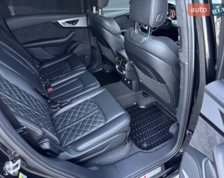 Черный Ауди SQ7, объемом двигателя 4 л и пробегом 135 тыс. км за 63000 $, фото 34 на Automoto.ua