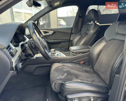 Чорний Ауді SQ7, об'ємом двигуна 3.96 л та пробігом 170 тис. км за 53400 $, фото 44 на Automoto.ua