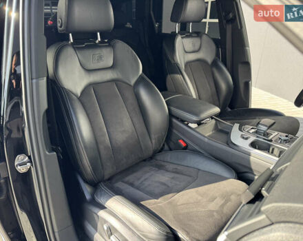 Чорний Ауді SQ7, об'ємом двигуна 3.96 л та пробігом 170 тис. км за 53400 $, фото 63 на Automoto.ua