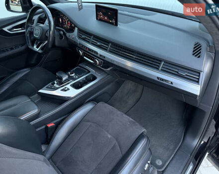 Черный Ауди SQ7, объемом двигателя 3.96 л и пробегом 343 тыс. км за 35500 $, фото 29 на Automoto.ua